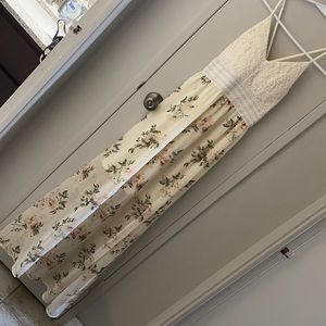 🌸free with purchase🌸 Streetwear Society Maxi Floral Lace Dress